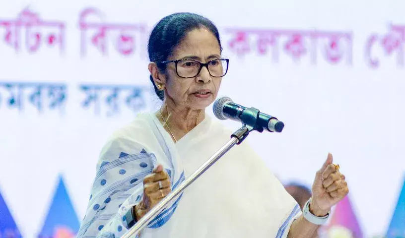 Mamata Banerjee ने कहा कि बीजेपी अंबेडकर के संविधान को पार्टी मैनिफेस्टो से बदलने की कोशिश
