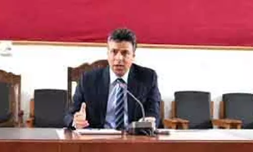 DC Anantnag ने मीडिया बिरादरी के साथ इंटरैक्टिव मीटिंग की DC Anantnag ने मीडिया बिरादरी के साथ इंटरैक्टिव मीटिंग की