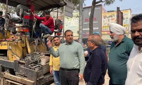 लंबे समय के बाद नकोदर से Kapurthala चौक पर सड़क का काम फिर से शुरू हुआ लंबे समय के बाद नकोदर से Kapurthala चौक पर सड़क का काम फिर से शुरू हुआ