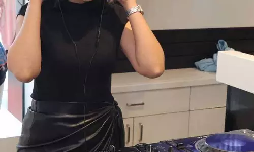 बिना ट्रेनिंग के, फिर भी हिट, जालंधर में DJ Rabab Randhawa ने डांस फ्लोर पर राज किया