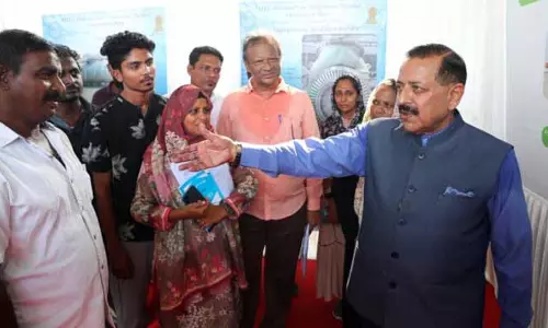 Dr. Jitendra ने लक्षद्वीप डिसेलिनेशन प्लांट के लाभार्थियों से बातचीत की, रोमांचक अनुभव बताए Dr. Jitendra ने लक्षद्वीप डिसेलिनेशन प्लांट के लाभार्थियों से बातचीत की, रोमांचक अनुभव बताए