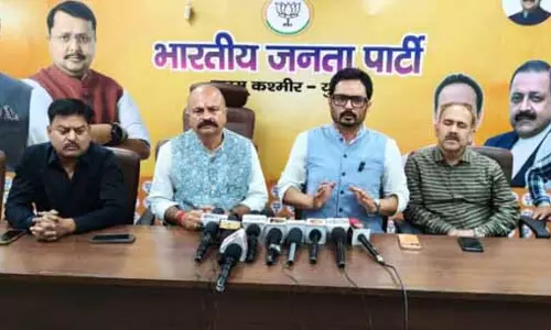 BJP ने 18% किराया बढ़ोतरी को लेकर उमर सरकार की आलोचना की, पूरे J&K में आंदोलन की चेतावनी दी BJP ने 18% किराया बढ़ोतरी को लेकर उमर सरकार की आलोचना की, पूरे J&K में आंदोलन की चेतावनी दी