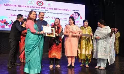 महिलाएं समाज की तरक्की के पीछे प्रेरक शक्ति हैं: Sakina