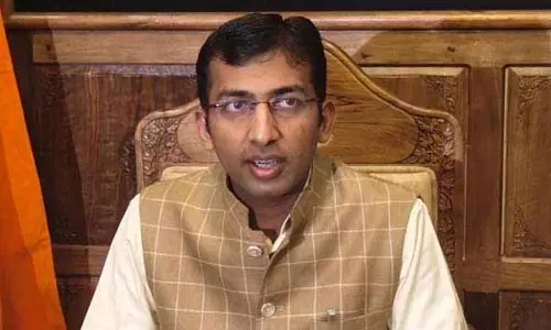Div Com Kashmir ने प्रवासी कर्मचारियों के लिए ट्रांजिट आवास की प्रगति की समीक्षा की