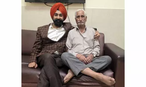 Dr. Ranjit ने 85 साल के मरीज़ का AI-पावर्ड रोबोलेंस नी रिप्लेसमेंट किया Dr. Ranjit ने 85 साल के मरीज़ का AI-पावर्ड रोबोलेंस नी रिप्लेसमेंट किया