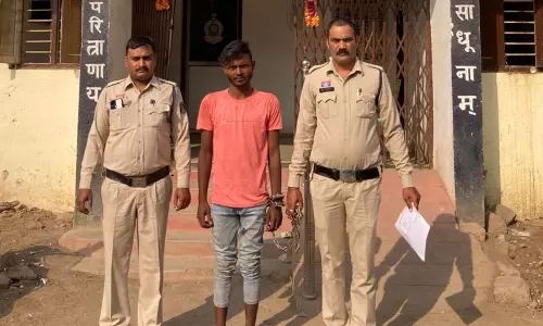 बटनदार चाकू के साथ आरोपी गिरफ्तार, विधानसभा पुलिस की कार्रवाई