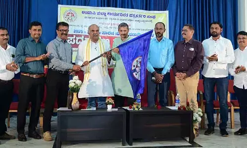 सामाजिक खबरों को प्राथमिकता दें: Shivanand Tagadur सामाजिक खबरों को प्राथमिकता दें: Shivanand Tagadur