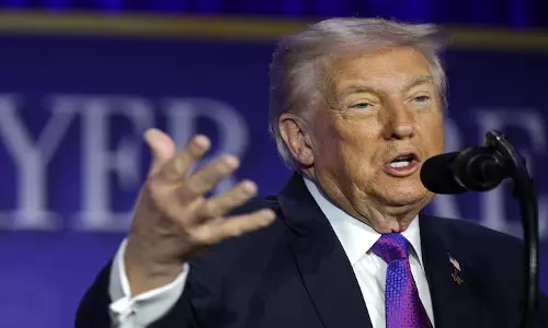Trump को खामेनेई की हत्या की कीमत चुकानी होगी: ईरान के शीर्ष अधिकारी ने चेतावनी दी Trump को खामेनेई की हत्या की कीमत चुकानी होगी: ईरान के शीर्ष अधिकारी ने चेतावनी दी
