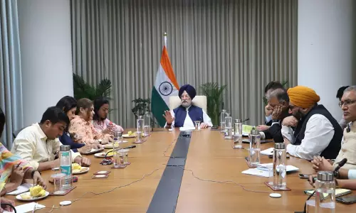 देश में सभी नॉन-होर्मुज रूट से एनर्जी इंपोर्ट ज़ोरों पर है: केंद्रीय मंत्री Hardeep Puri