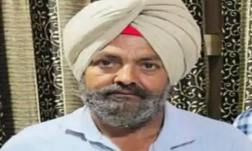 Amritsar में पुरानी रंजिश में कांस्टेबल की पीट-पीटकर हत्या, 5 गिरफ्तार Amritsar में पुरानी रंजिश में कांस्टेबल की पीट-पीटकर हत्या, 5 गिरफ्तार
