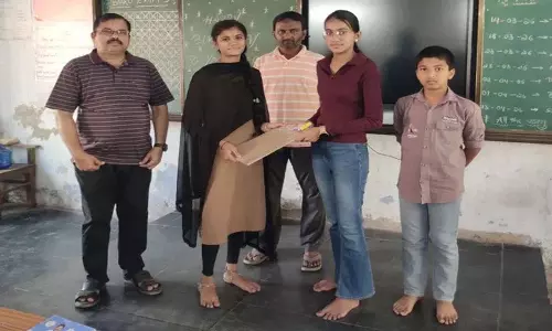 Rudrampur के छात्रों को संकीर्तन से परीक्षा सामग्री मिली