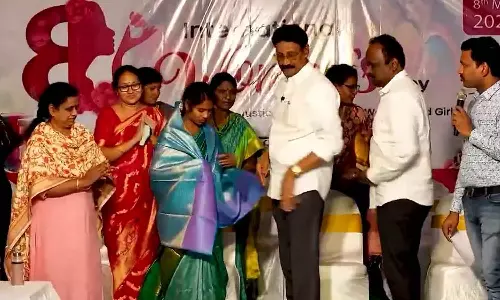 Vijayawada में इंटरनेशनल विमेंस डे पर हेल्थ और एम्पावरमेंट प्रोग्राम