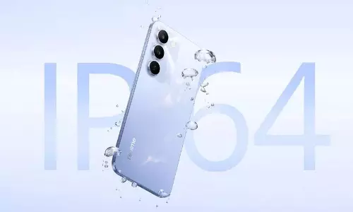 Realme C83 5G फोन लॉन्च.. 7,000mAh बैटरी.. कीमत बजट में Realme C83 5G फोन लॉन्च.. 7,000mAh बैटरी.. कीमत बजट में