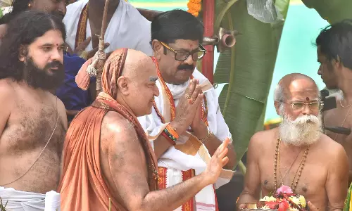 Vijayawada: श्री कनक दुर्गा मंदिर में तीन दिन का कुंभाभिषेक महोत्सव संपन्न Vijayawada: श्री कनक दुर्गा मंदिर में तीन दिन का कुंभाभिषेक महोत्सव संपन्न
