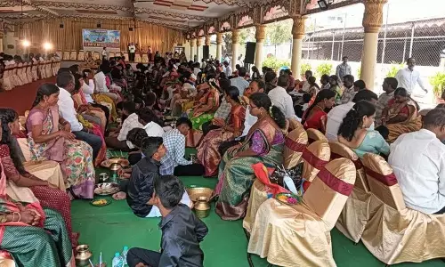 MVR School ने 10वीं क्लास के पेरेंट्स के लिए पद पूजा रखी MVR School ने 10वीं क्लास के पेरेंट्स के लिए पद पूजा रखी