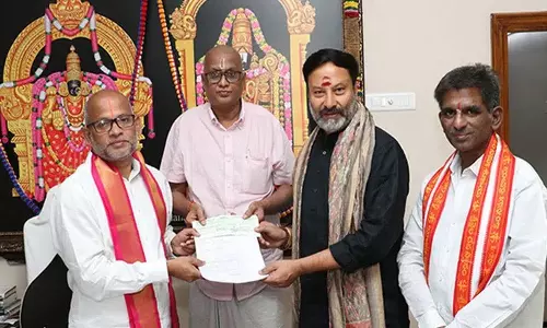 विशाखापत्तनम के भक्तों ने TTD को 70 लाख रुपये दान किए विशाखापत्तनम के भक्तों ने TTD को 70 लाख रुपये दान किए