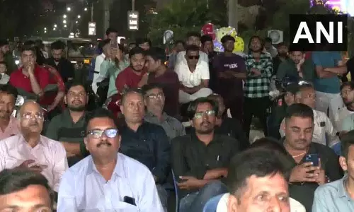 राजकोट में क्रिकेट प्रेमियों ने बड़ी स्क्रीन पर देखा IND vs NZ T20 वर्ल्ड कप फाइनल राजकोट में क्रिकेट प्रेमियों ने बड़ी स्क्रीन पर देखा IND vs NZ T20 वर्ल्ड कप फाइनल
