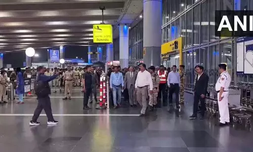 मुख्य चुनाव आयुक्त ज्ञानेश कुमार कोलकाता पहुंचे, 2026 पश्चिम बंगाल विधानसभा मुख्य चुनाव आयुक्त ज्ञानेश कुमार कोलकाता पहुंचे, 2026 पश्चिम बंगाल विधानसभा