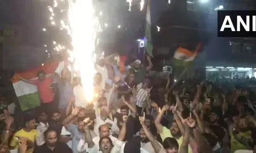 टीम इंडिया ने न्यूजीलैंड को हराकर लगातार दूसरी बार ICC T20 विश्व कप 2026 जीता टीम इंडिया ने न्यूजीलैंड को हराकर लगातार दूसरी बार ICC T20 विश्व कप 2026 जीता