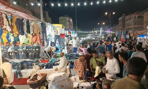 Jaipur: रामगंज में ईद से पहले बढ़ी रौनक