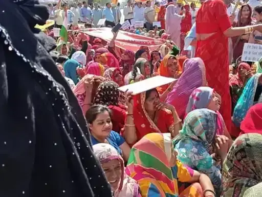 Jaipur: सांगानेर–बगरू में नागरिकों का शांतिपूर्ण प्रदर्शन Jaipur: सांगानेर–बगरू में नागरिकों का शांतिपूर्ण प्रदर्शन