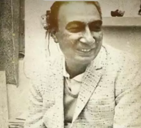 नौकरी के लिए भटकने से अमर गीतकार तक की यात्रा, संघर्षों के बाद सिनेमा जगत को मिले साहिर लुधियानवी नौकरी के लिए भटकने से अमर गीतकार तक की यात्रा, संघर्षों के बाद सिनेमा जगत को मिले साहिर लुधियानवी