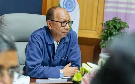 मणिपुर के मुख्यमंत्री ने जिरीबाम-इंफाल रेलवे प्रोजेक्ट की समीक्षा की मणिपुर के मुख्यमंत्री ने जिरीबाम-इंफाल रेलवे प्रोजेक्ट की समीक्षा की