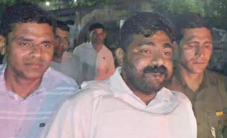 नासिर-जुनैद हत्याकांड में बंद मोनू मानेसर को जमानत: बुलेटप्रूफ जैकेट में रिहा, भारी पुलिस बल की तैनाती नासिर-जुनैद हत्याकांड में बंद मोनू मानेसर को जमानत: बुलेटप्रूफ जैकेट में रिहा, भारी पुलिस बल की तैनाती