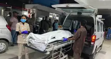 रेस्टोरेंट में घुसकर फायरिंग, वेटर की मौत; गैंगस्टर प्रिंस खान ने मांगी थी एक करोड़ की रंगदारी रेस्टोरेंट में घुसकर फायरिंग, वेटर की मौत; गैंगस्टर प्रिंस खान ने मांगी थी एक करोड़ की रंगदारी