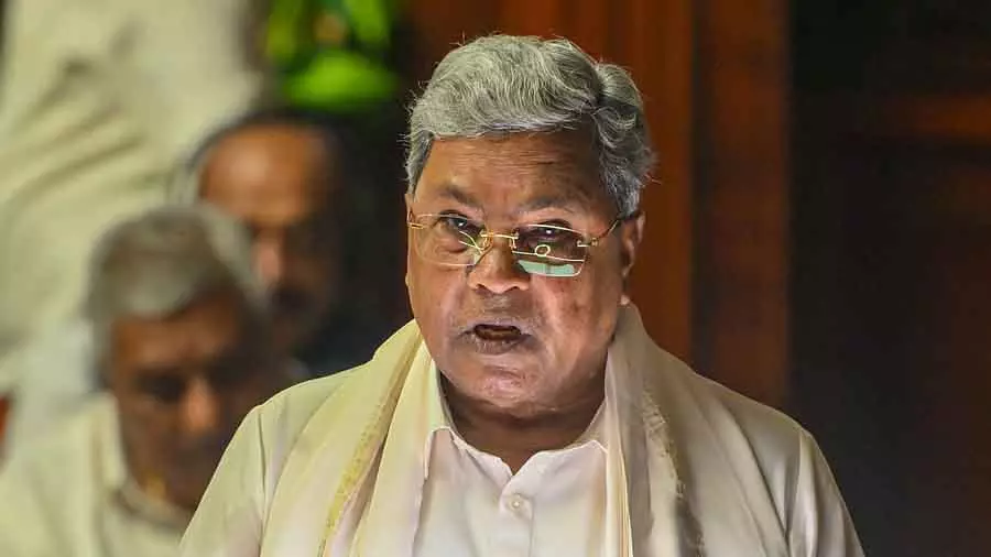 अंदरूनी कोटा की उलझन ने CM सिद्धारमैया की चालबाज़ियों की परीक्षा ली अंदरूनी कोटा की उलझन ने CM सिद्धारमैया की चालबाज़ियों की परीक्षा ली