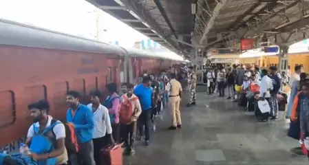 हावड़ा और आसनसोल मंडल में कई ट्रेनें रद्द होने से ग्रुप-डी के परीक्षार्थियों को हुई असुविधा हावड़ा और आसनसोल मंडल में कई ट्रेनें रद्द होने से ग्रुप-डी के परीक्षार्थियों को हुई असुविधा