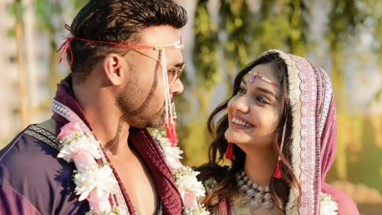 Divya Agarwal ने अपूर्वा पडगांवकर से अलग रहने पर तोड़ी चुप्पी Divya Agarwal ने अपूर्वा पडगांवकर से अलग रहने पर तोड़ी चुप्पी