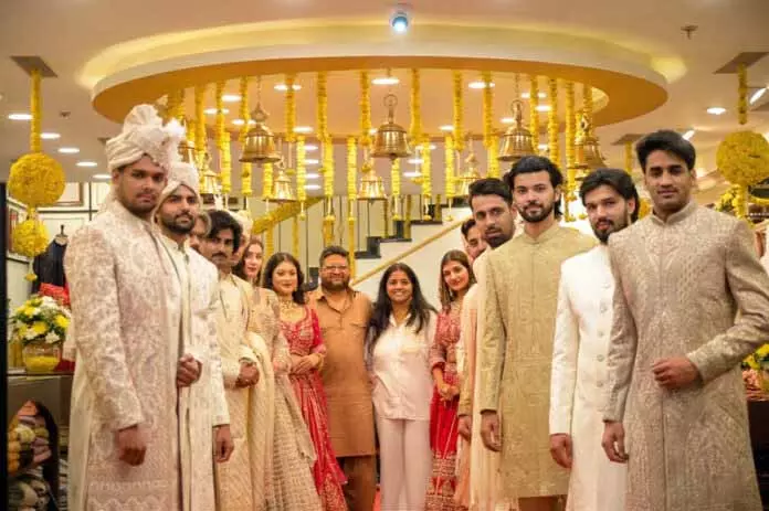 Mohanlal Sons ने आगरा में 41वां शोरूम खोला Mohanlal Sons ने आगरा में 41वां शोरूम खोला