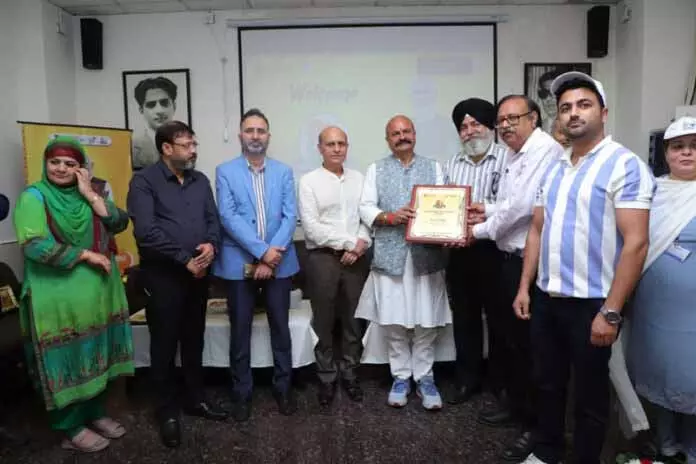 जन औषधि केंद्र कैनाल रोड, Anantnag को पहली और दूसरी मान्यता मिली जन औषधि केंद्र कैनाल रोड, Anantnag को पहली और दूसरी मान्यता मिली