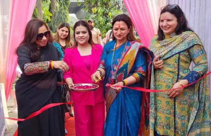 नुमाइश ने होटल एशिया में “Mirage Pop-Up Show” पेश किया नुमाइश ने होटल एशिया में “Mirage Pop-Up Show” पेश किया