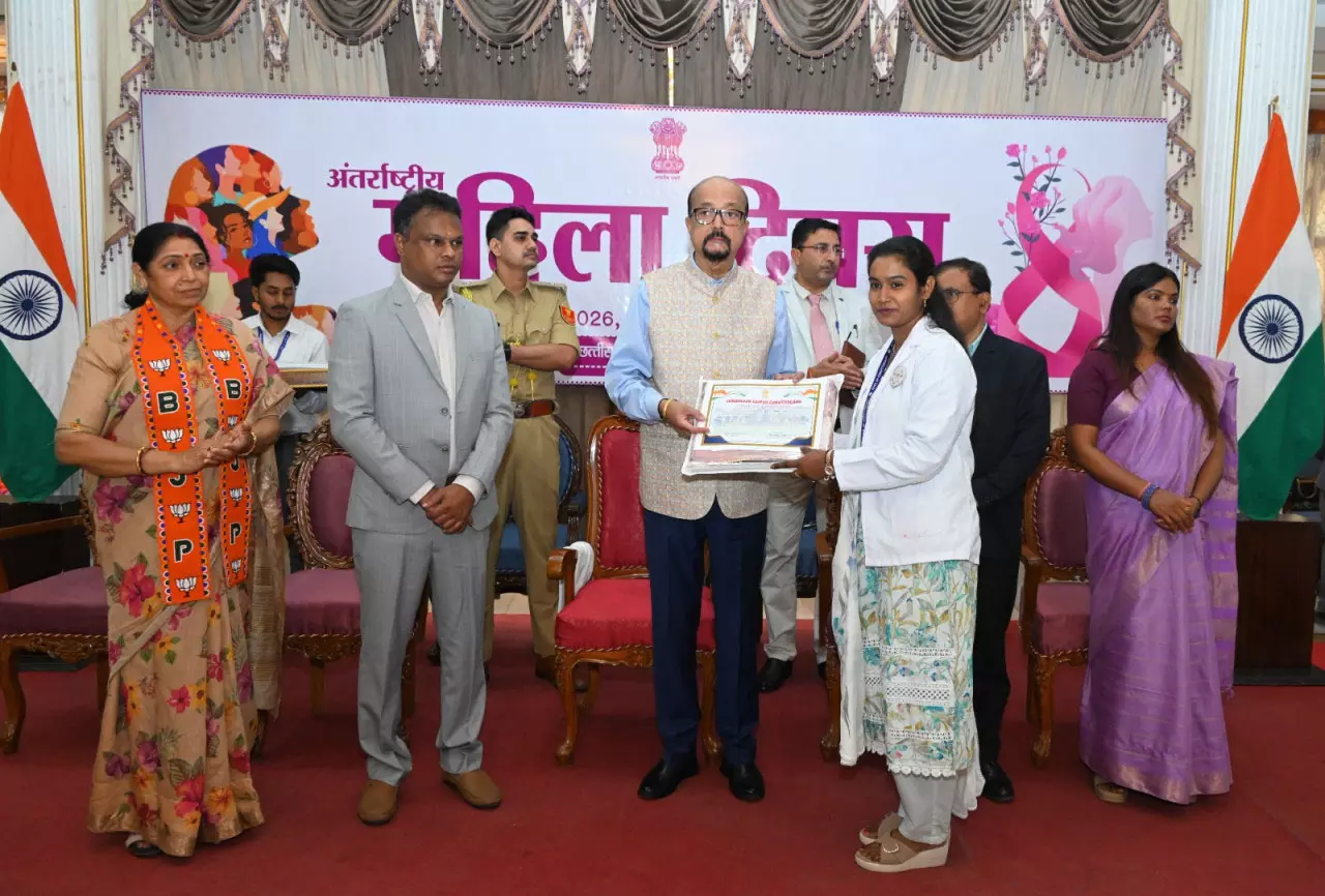 लोकभवन में महिला सम्मान समारोह का हुआ आयोजन लोकभवन में महिला सम्मान समारोह का हुआ आयोजन