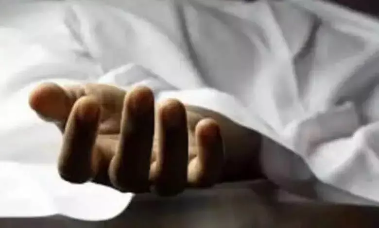 Hyderabad में कंस्ट्रक्शन वर्कर की कुचलकर मौत Hyderabad में कंस्ट्रक्शन वर्कर की कुचलकर मौत