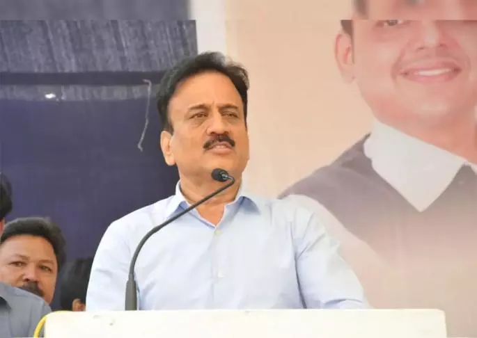 Rohit Pawar की क्रैश विवाद में महाजन ने आलोचना की Rohit Pawar की क्रैश विवाद में महाजन ने आलोचना की