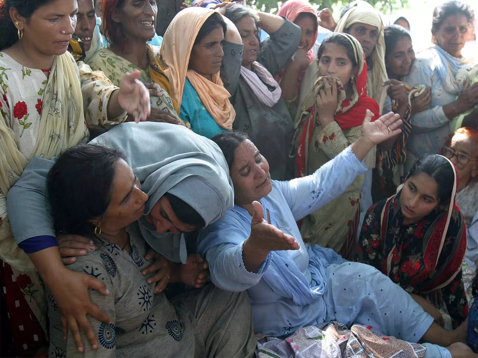 राइट्स रिपोर्ट ने Khyber Pakhtunkhwa में महिलाओं की सुरक्षा में पाकिस्तान की नाकामी को उजागर किया राइट्स रिपोर्ट ने Khyber Pakhtunkhwa में महिलाओं की सुरक्षा में पाकिस्तान की नाकामी को उजागर किया