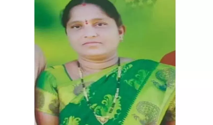 Suryapet: पारिवारिक विवाद के बाद पति ने पत्नी की हत्या कर दी Suryapet: पारिवारिक विवाद के बाद पति ने पत्नी की हत्या कर दी