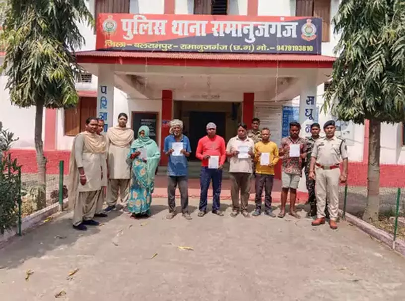 12 घंटे में 25 स्थायी वारंटी गिरफ्तार, रामानुजगंज पुलिस ने चलाया बड़ा अभियान 12 घंटे में 25 स्थायी वारंटी गिरफ्तार, रामानुजगंज पुलिस ने चलाया बड़ा अभियान