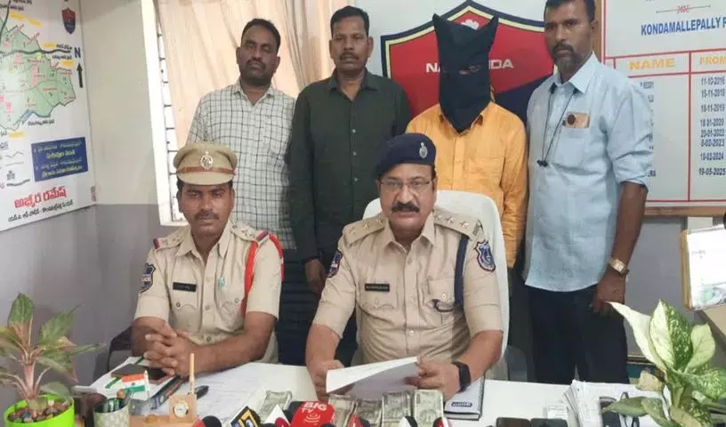Kondamallepalli पुलिस ने ₹40 लाख के केमिकल चोरी के मामले में गैंग को पकड़ा Kondamallepalli पुलिस ने ₹40 लाख के केमिकल चोरी के मामले में गैंग को पकड़ा