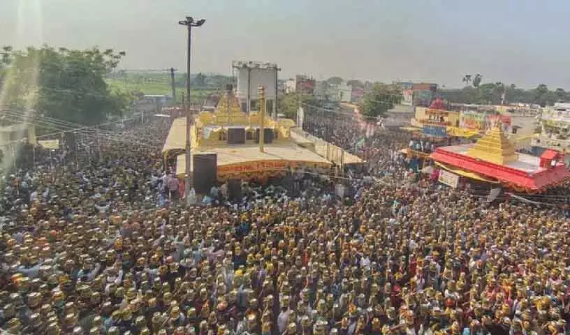 Peddapur में मल्लन्ना बोनालू जातरा धूमधाम से मनाया गया Peddapur में मल्लन्ना बोनालू जातरा धूमधाम से मनाया गया