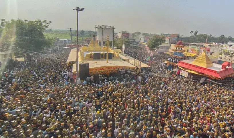 Mallanna Bonalu jatara में जगतियाल के पेड्डापुर मंदिर में हज़ारों भक्त आते