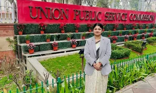 Delhi Police ACP ने सिविल सर्विस एग्जाम पास किया, पुलिस की मुश्किल ज़िंदगी को बैलेंस करते हुए