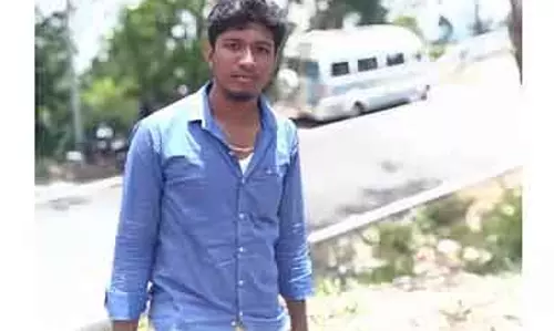 सड़क दुर्घटना में घायल Tirupur के युवक ने अंगदान किया : 3 लोगों को ठीक किया गया सड़क दुर्घटना में घायल Tirupur के युवक ने अंगदान किया : 3 लोगों को ठीक किया गया