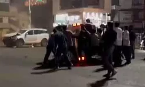 MP : सागर में तेज़ रफ़्तार कार ने स्कॉर्पियो को टक्कर मारी, गाड़ी कई बार पलटी MP : सागर में तेज़ रफ़्तार कार ने स्कॉर्पियो को टक्कर मारी, गाड़ी कई बार पलटी