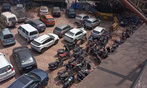 ऑडी, बीएमडब्ल्यू जैसे महंगी कारें जब्त, नशे में मिले इन सभी के चालक