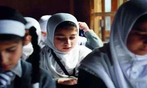 Kashmir में आज स्कूल फिर से खुलेंगे