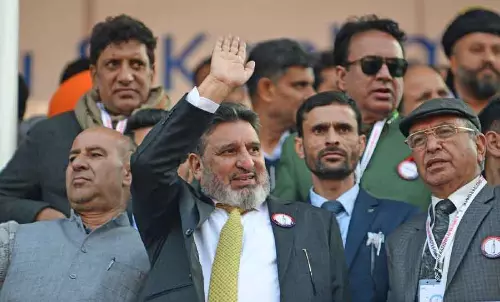 Altaf Bukhari ने अपनी पार्टी के स्थापना दिवस पर नेताओं और कार्यकर्ताओं को बधाई दी